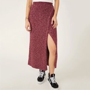 Free People Ribbed Better Days Maxi Skirt in Plum Heather Large like new